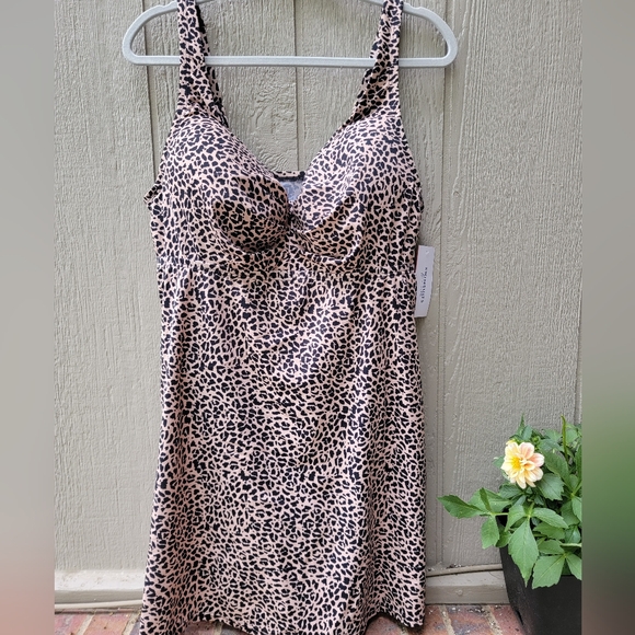 Underwire Swim Dress Size 18 from SwimSuits for all - Picture 2 of 7